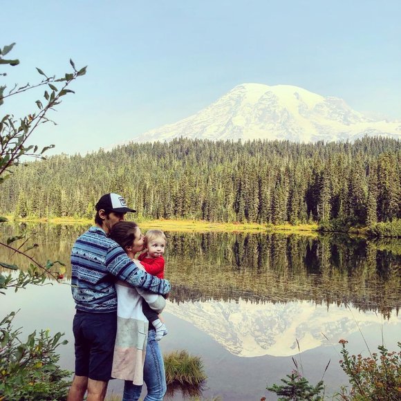 Future mom, Diana - Picture 1 of 3